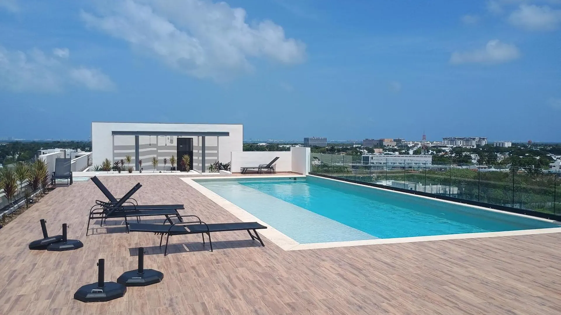 Modern Nomad Haven Work Relax In Cancun Style Apartment