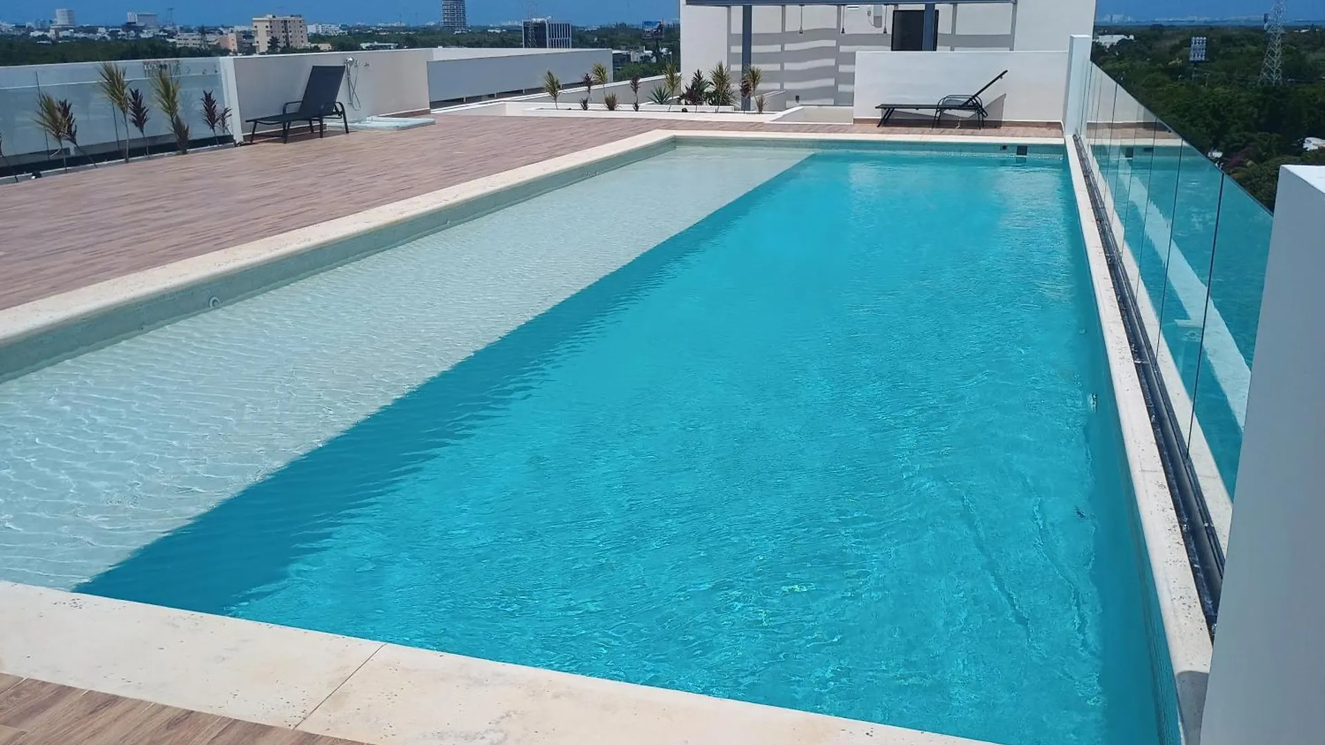 Modern Nomad Haven Work Relax In Cancun Style 0*,