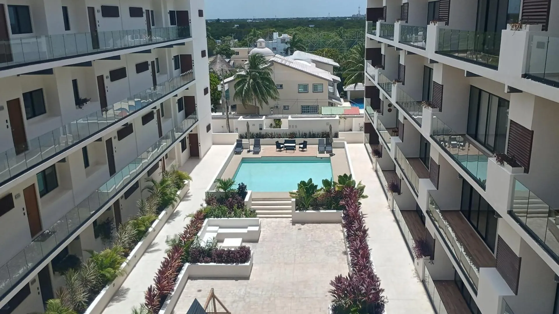 Modern Nomad Haven Work Relax In Cancun Style 0*,  Mexico